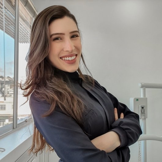 Dra. Nathália Girondi