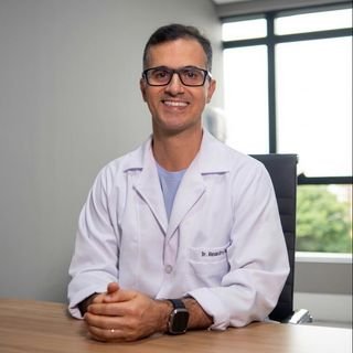 Dr. Alexandre Menna Barreto