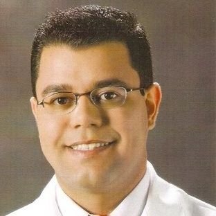 Dr. André Martins Santana