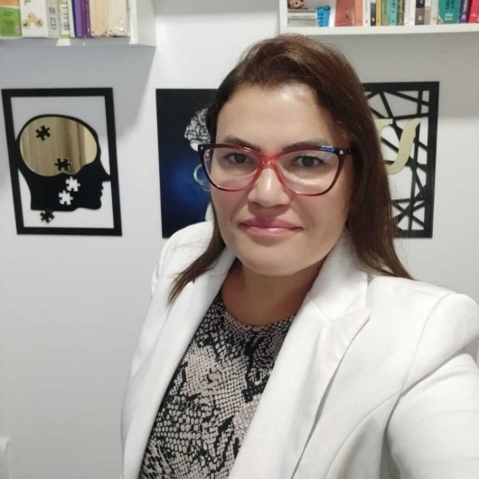 Dra. Maria Eliane Teixeira Barduco