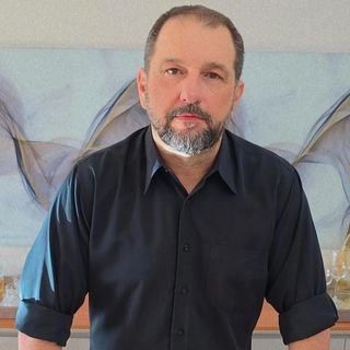 Dr. Valdivino Junior