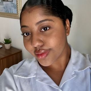 Dra. Steffany Santos Bezerra