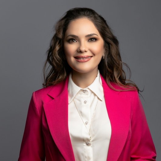 Dra. Gabrielle Gadelha de Almeida
