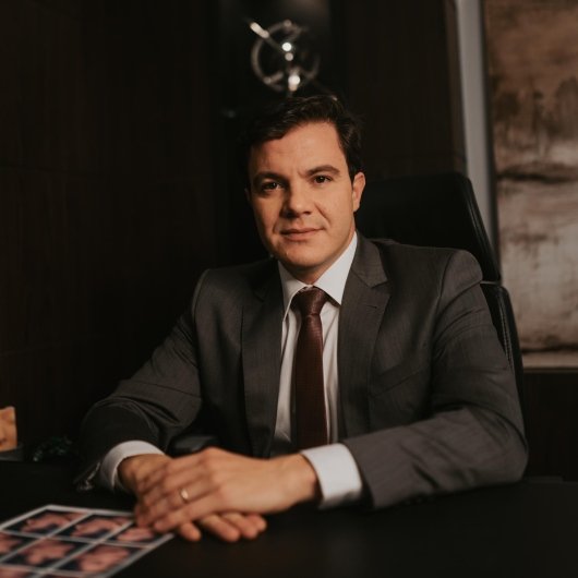 Dr. Rafael Ferri Martins