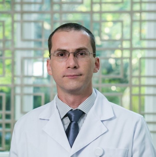 Dr. Ricardo Riet Vargas Langenegger