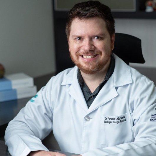 Dr. Fernando Leão Costa