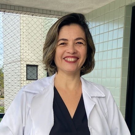 Dra. Fabiola Amorim