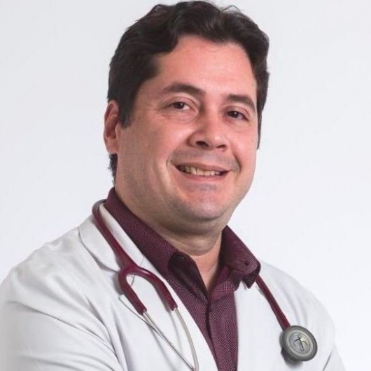 Dr. Caio Freire