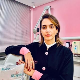 Dra. Livia Kalil