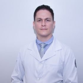 Dr. Roberto André Ulhoa de Castillo