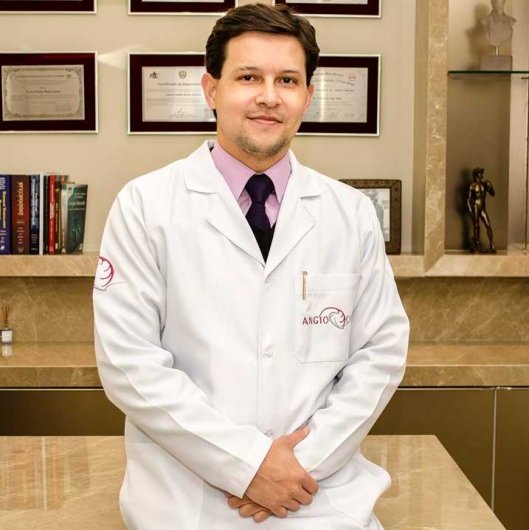 Dr. Carlos Eduardo de Alcântara Castilho