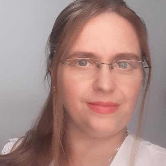 Prof. Lígia Paula dos Santos Moutinho