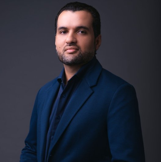 Dr. Igor César Dutra de Sousa