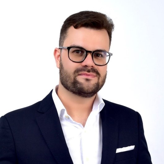 Dr. Murilo Bernardo