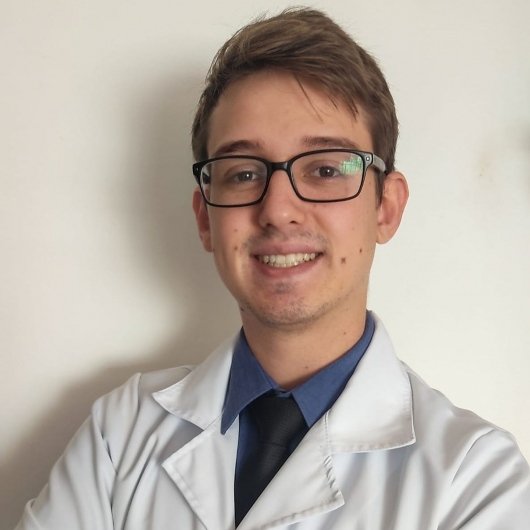 Dr. Gustavo Henrique Cornelsen Pensak