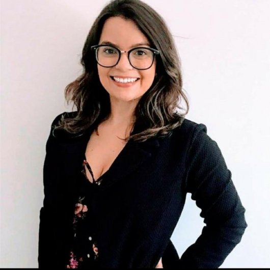 Dra. Laurine Sampaio