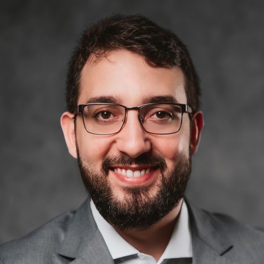 Dr. Matheus Arrais