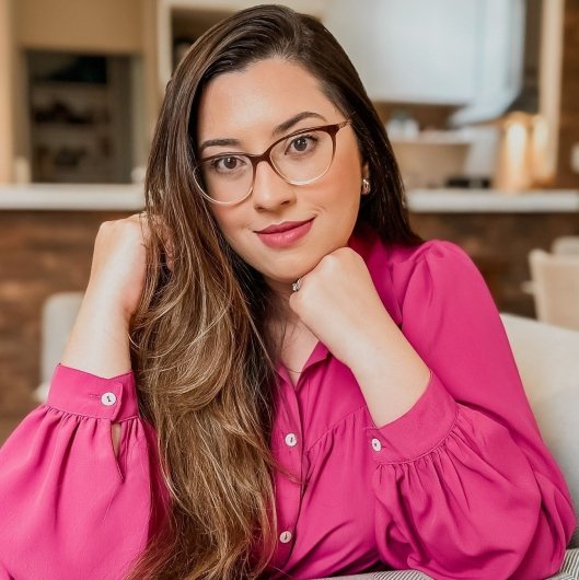 Dra. Lais Cabett