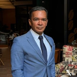 Dr. Marcelo Silva