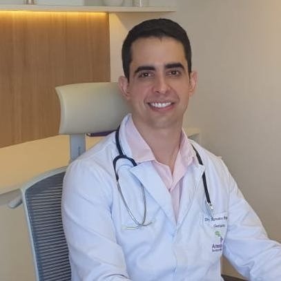 Dr. Renato Braga Vieira