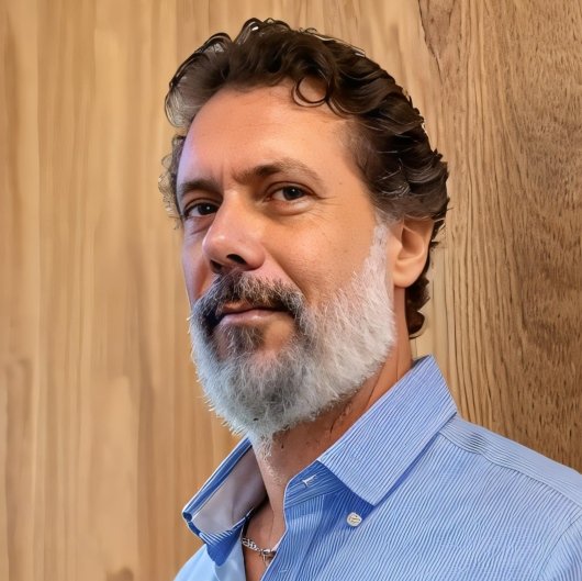 Dr. Ruyter Hamilton De Oliveira