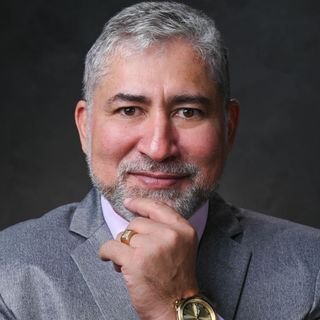 Dr. Alfredo De Morais