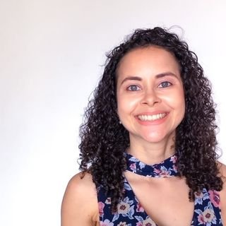 Dra. Danielle Gomes dos Santos Vinhal