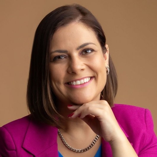Dra. Esther Santos