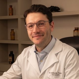 Dr. Guilherme Tomasi