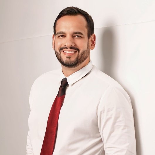 Dr. Eric Dourado