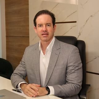 Dr. Júlio Almeida