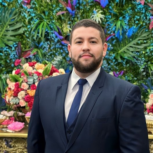 Dr. Thiago Moreira
