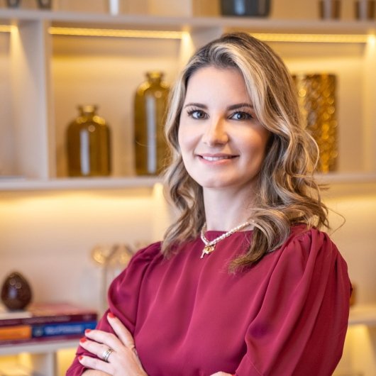 Dra. Bruna Ferrari