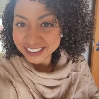 Dra. Laís de Souza
