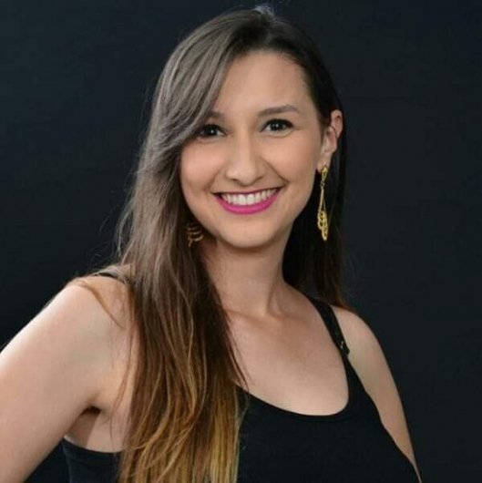 Larissa Baron Freire