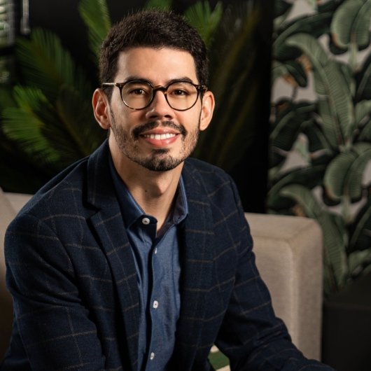 Dr. Everton Tenório