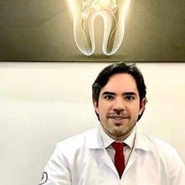 Dr. Ricardo Martins