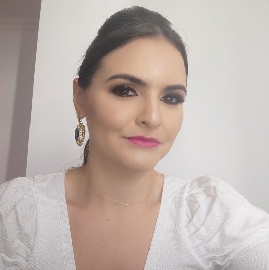Prof. Fernanda Silva de Meira