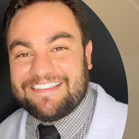 Dr. Leonardo Costa
