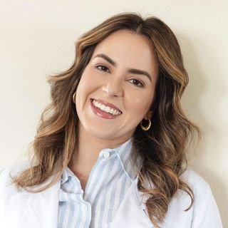 Dra. Isabela Soares