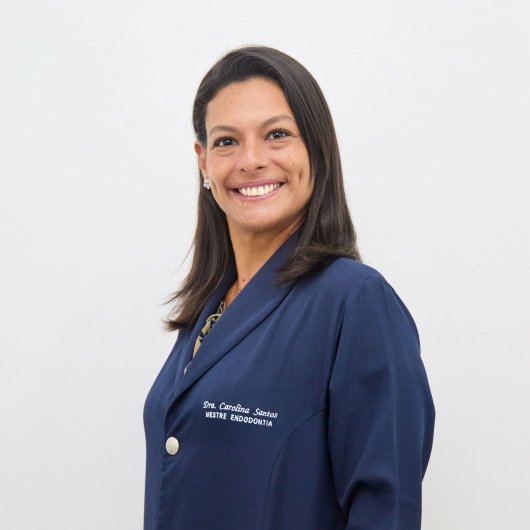 Dra. Carolina Santos
