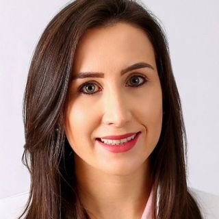 Dra. Aline Wrzesinski Busato