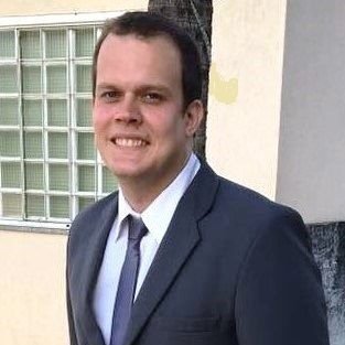 Dr. Bruno Ribeiro Leal