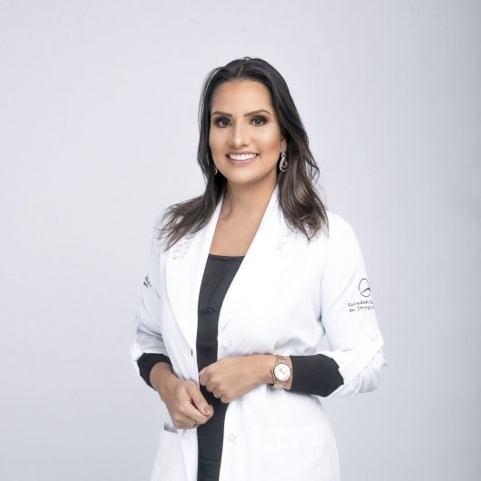 Dra. Fernanda Serra