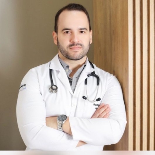 Dr. Rodrigo Melo