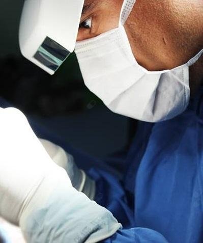 Dr. Davi Pontes