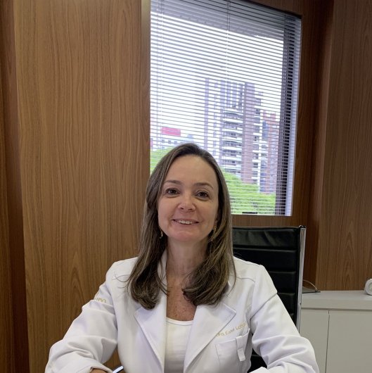 Dra. Ester London