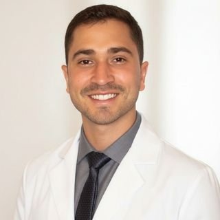 Dr. Fernando Renato Praes Calixto