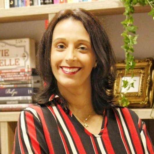 Luciane Reis