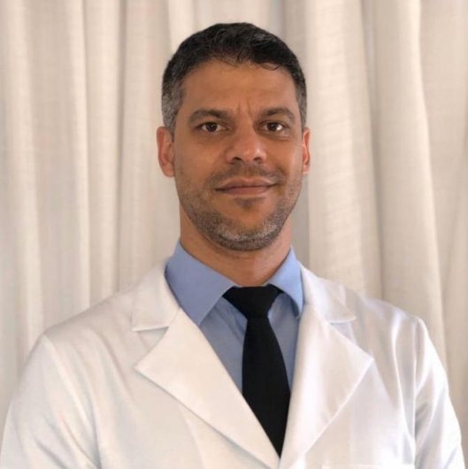 Dr. Carlos Augusto Peres
